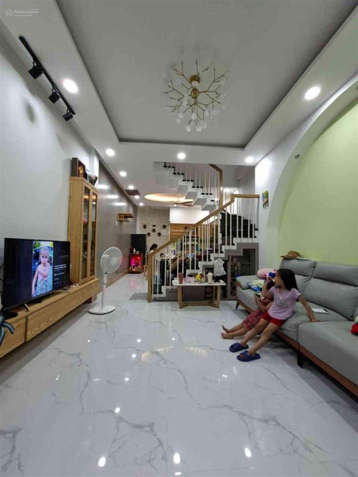 Nhà đẹp gò vấp thống nhất. p.thông tây hội. vị trí vàng đối diện bv hồng đức dt. 4x11