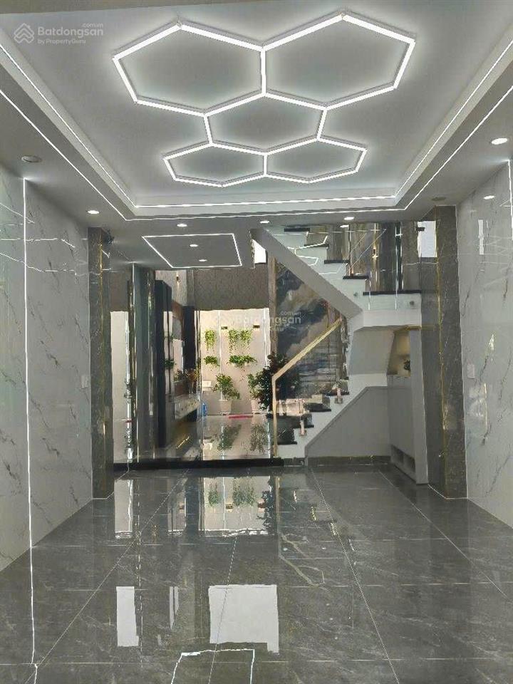Hẻm xe tải 8m khu phân lô  nhà đẹp lung linh full nội thất giáp metro lê văn khương, 4x13,5