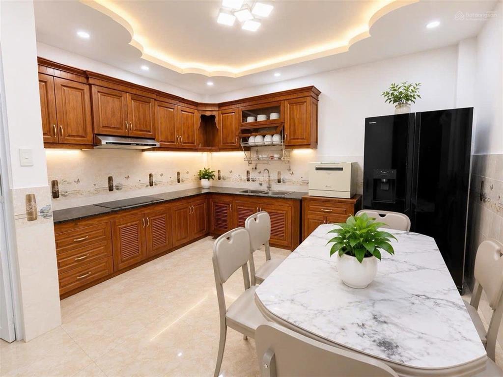 Giá tốt khu vực  nhà đẹp hxh 6m phan huy ích gò vấp  4 tầng btct 4.2x13m  hoàn công đủ