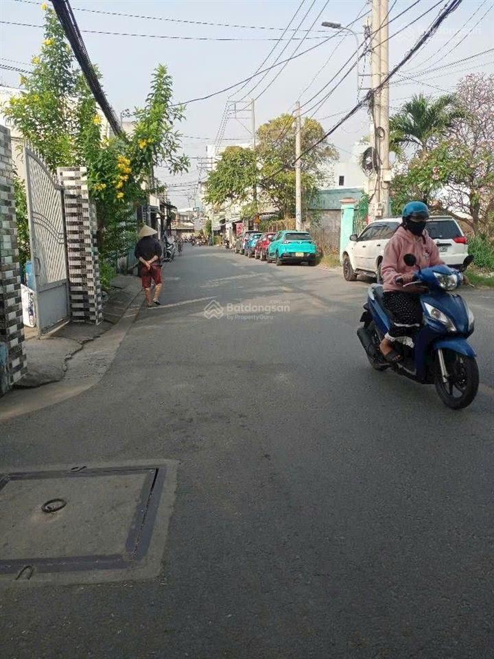 Nha mt hẻm 8m thông  lê văn khương  q12  tân thới hiệp  gần mega hp
64m24.3mx16m.trệt + lững