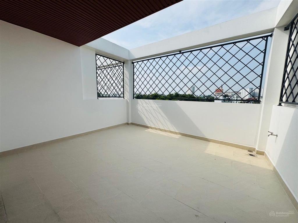 Nhà trục nguyễn oanh  ngay cầu an lộc q12  sân bay tsn 15 vào nhà  60m2 (4.5x14) 5 tầng