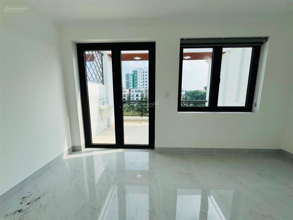 Nhà trục nguyễn oanh  ngay cầu an lộc q12  sân bay tsn 15 vào nhà  60m2 (4.5x14) 5 tầng