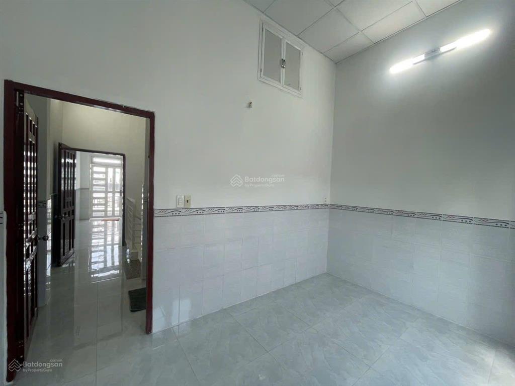 Nhà phạm văn chiêu  phường an hội tây, tp.hcm.
diện tích 4m x 17m, (68m2)
3pn  2wc