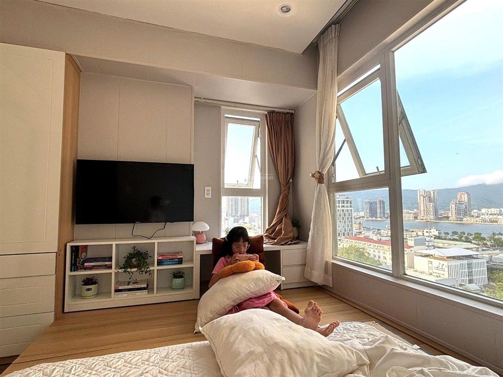 Bán căn hộ 2pn fhome đà nẵng view sông hàn, full nội thất