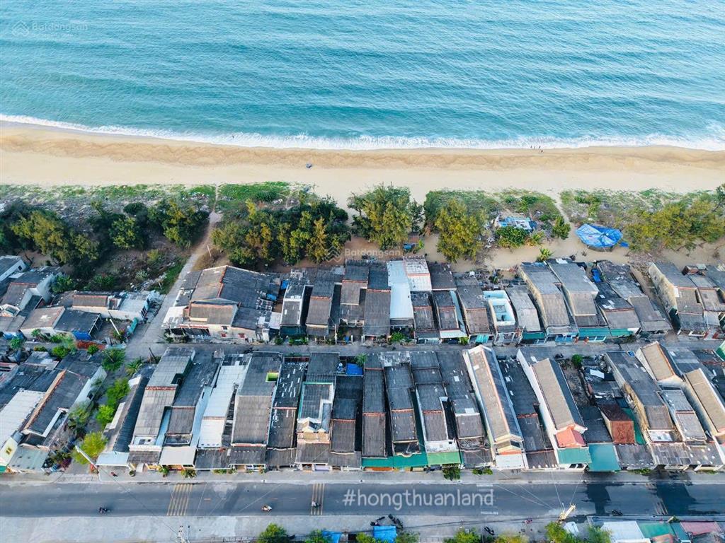 Nhà trực diện biển hoài hải, mua xách vali vào ở ngay, 150m2, giá 1,xx tỷ