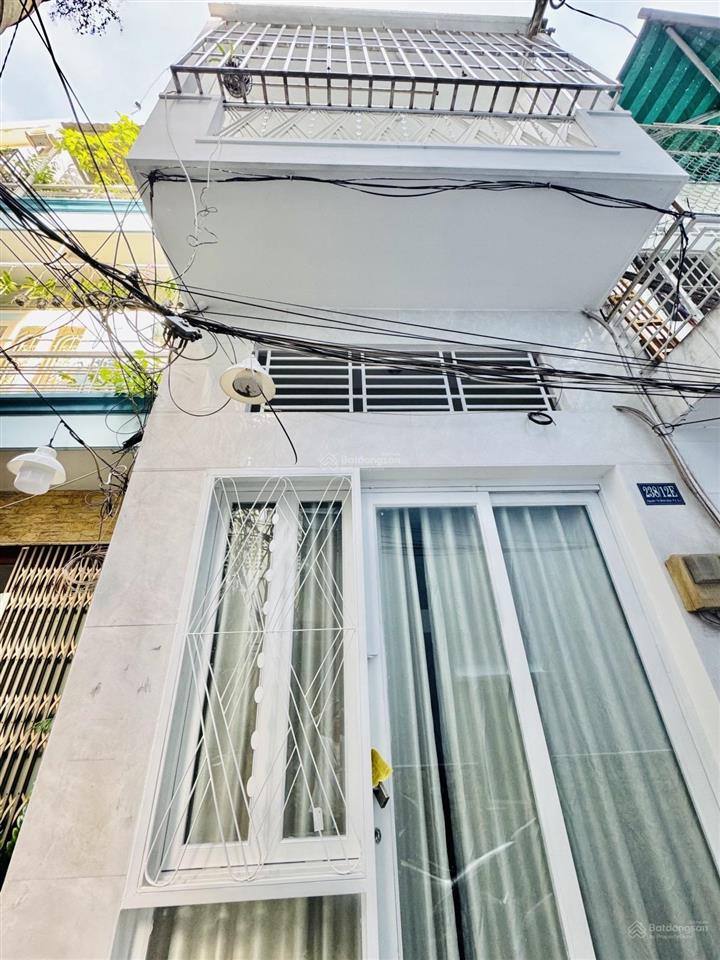 Hiếm ngay khu víp quận 3, đối diện cv tao đàn, 40m2 ( 3.5x12m), nhà btct, hẻm thông