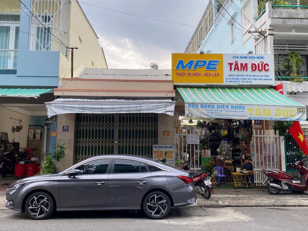 Bán nhà cấp 4 mặt tiền đ. phù đổng khu bàn cờ gần chợ xóm mới, nha trang  95,6m2 giá 14,2 tỷ