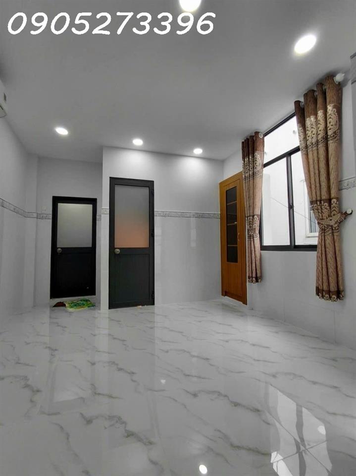 GẤP BÁN - GIÁ TỐT - NHÀ ĐẸP Ở NGAY - 3 TẦNG - GẦN MẶT TIỀN - HẺM XE HƠI ĐỖ CỬA - CHỈ 4.5
