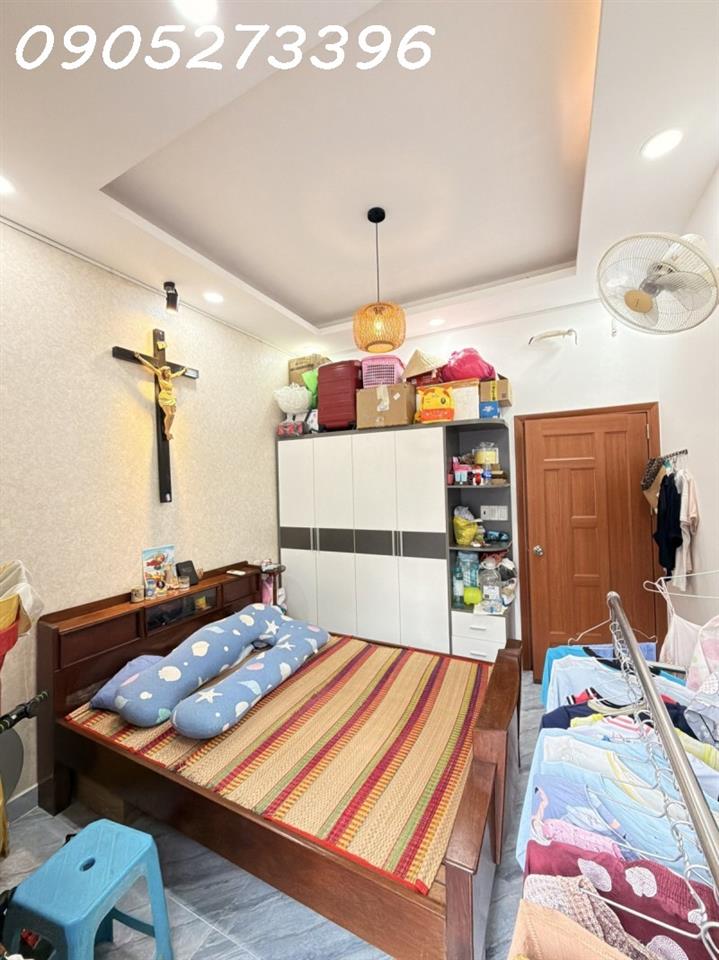 SIÊU PHẨM NHÀ ĐẸP Ở NGAY KHU SÂN BAY - 2 TẦNG 2PN GẦN MẶT TIỀN, SỔ A4 HOÀN CÔNG ĐỦ - TẶNG