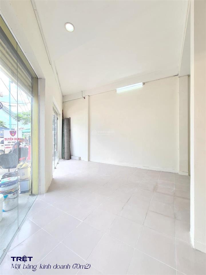 Chỉ 9,8 tỷ, mặt tiền đại lộ nguyễn văn linh q. 7, ngang 8.9m dài 10m