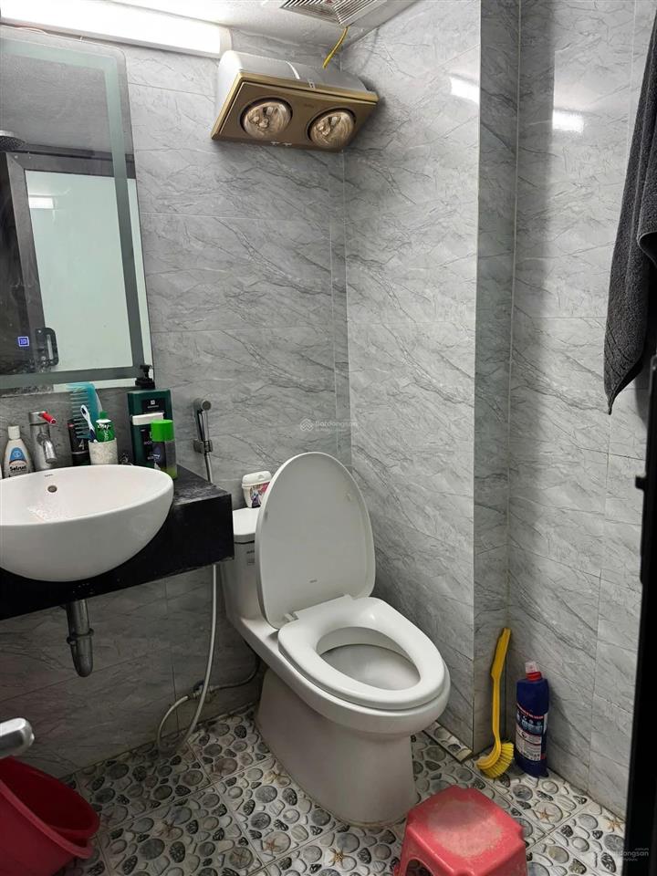 Hiếm trung tâm hoàn kiếm ngõ rộng văn minh có sân để xe riêng
