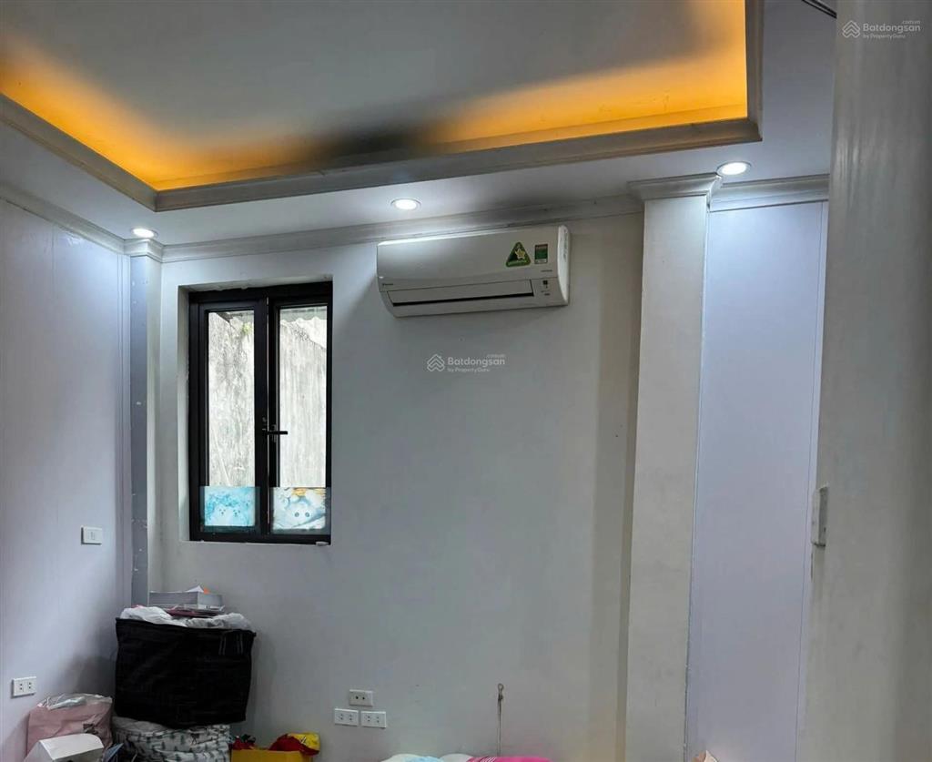 Hiếm trung tâm hoàn kiếm ngõ rộng văn minh có sân để xe riêng