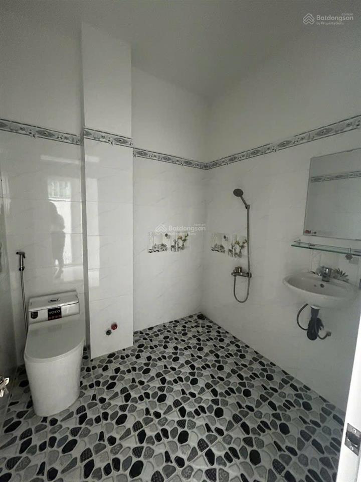 Bán nhà đô thị phúc an city 5x15 ( nhà 1 trệt 2 lầu ,sổ hồng riêng)
giá 3ty100tr