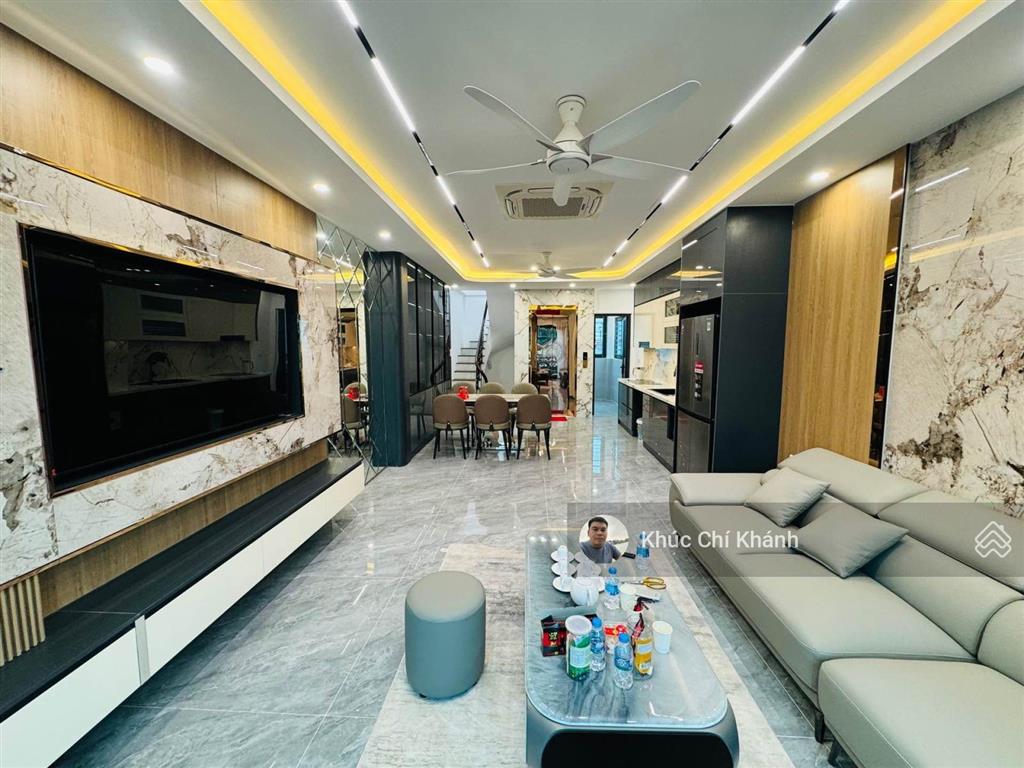 Bán nhà hồ tùng mậu, phân lô gara ô tô kd, thang máy, 1 nhà ra phố, vừa ở vừa kd, 48m 8t 17.5 tỷ