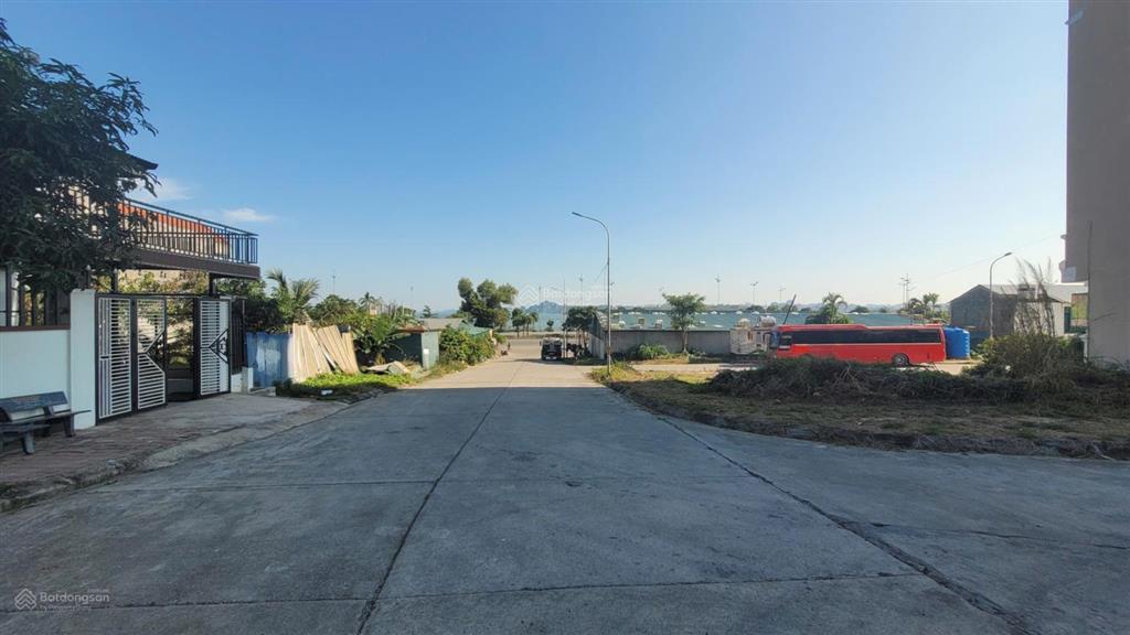 Bán lô góc khu đô thị mới đầu đường tuần châu cạnh vinhomes hạ long xanh, sau toyota quảng ninh