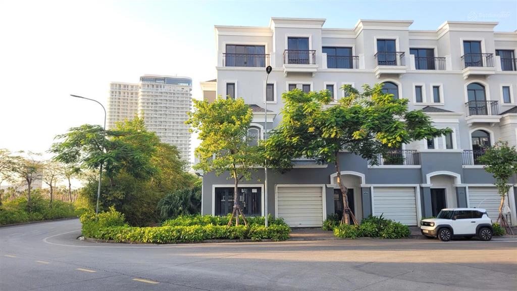 Bán căn góc 3 mặt thoáng grand bay townhouse trung tâm bãi cháy gần bãi tắm sổ lâu dài
