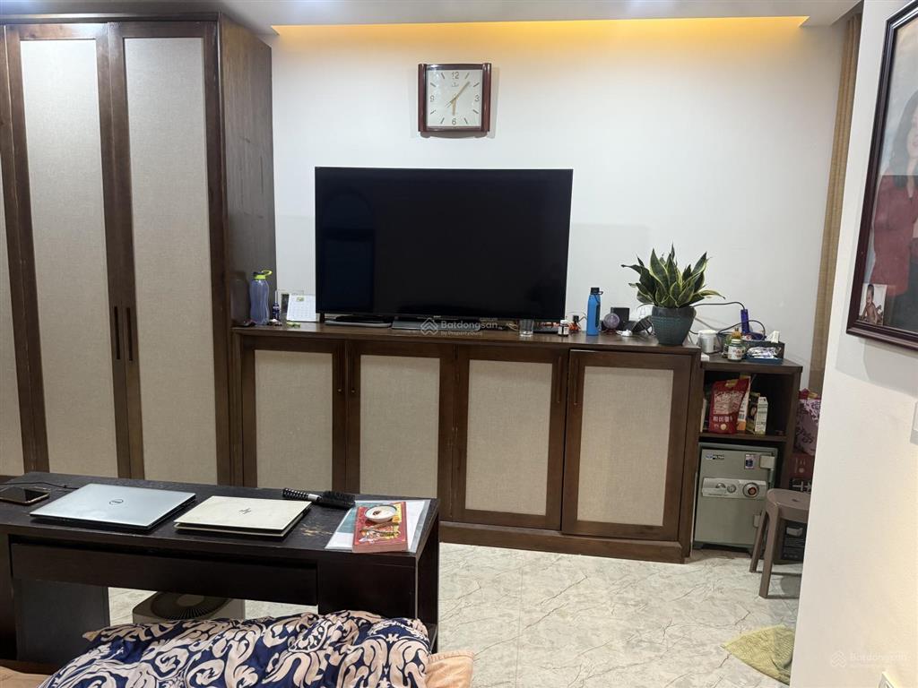 Bán căn liền kề nhìn sang vườn hoa dt 94.5m2 xây 5 tầng
