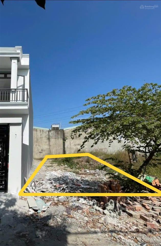 Chủ cần bán gấp lô đất mt đường suối lội xã củ chi , giá 1 tỷ , sổ riêng , dt 100m2 ( 5m x 20m )