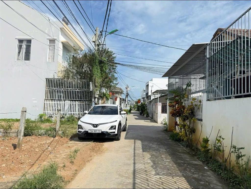 Tôi cần bán lô đất 86.6m2 giá 1tỷ200 ngay khu công nghiệp tân phú trung, huyện củ chi,sổ hồng riêng