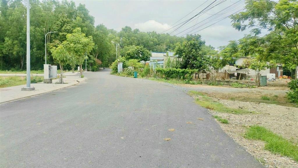 Kế bên nguyễn văn khạ 5x31=157m2 thổ cư,trung tâm thị trấn, đường xe hơi, sổ riêng, 1.58tỷ