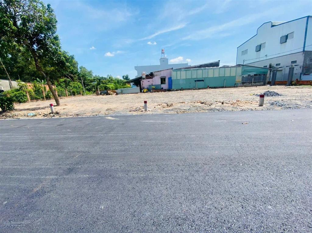 Kế bên nguyễn văn khạ 5x31=157m2 thổ cư,trung tâm thị trấn, đường xe hơi, sổ riêng, 1.58tỷ