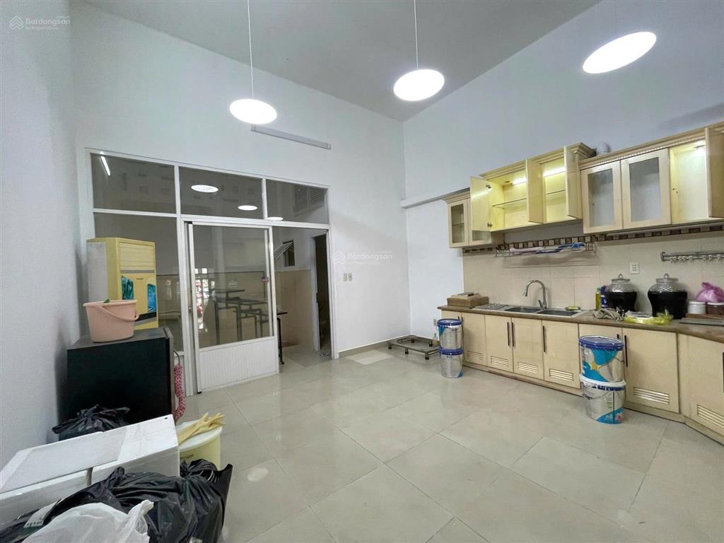 Mặt tiền gò vấp hiếm  chính chủ lâu đời  đường quang trung & đs14 phường 8 (5x22m) + trệt 3 lầu