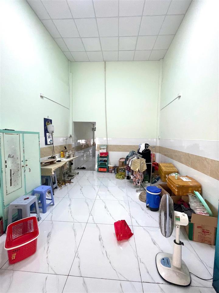 Mặt tiền phạm văn chiêu  kinh doanh đỉnh  (4m x 23m) nhà cấp 4 có gác  vị trí kinh doanh đỉnh