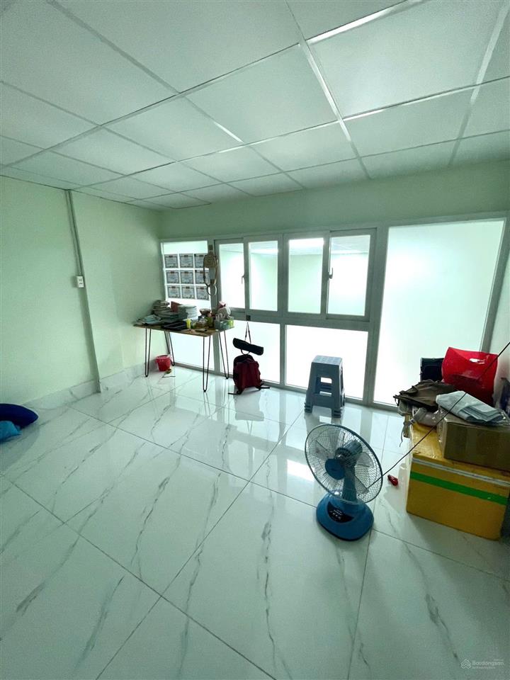 Mặt tiền phạm văn chiêu  kinh doanh đỉnh  (4m x 23m) nhà cấp 4 có gác  vị trí kinh doanh đỉnh