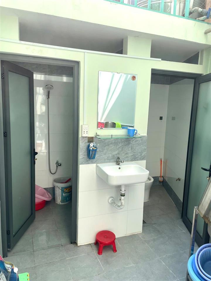 Mặt tiền phạm văn chiêu  kinh doanh đỉnh  (4m x 23m) nhà cấp 4 có gác  vị trí kinh doanh đỉnh