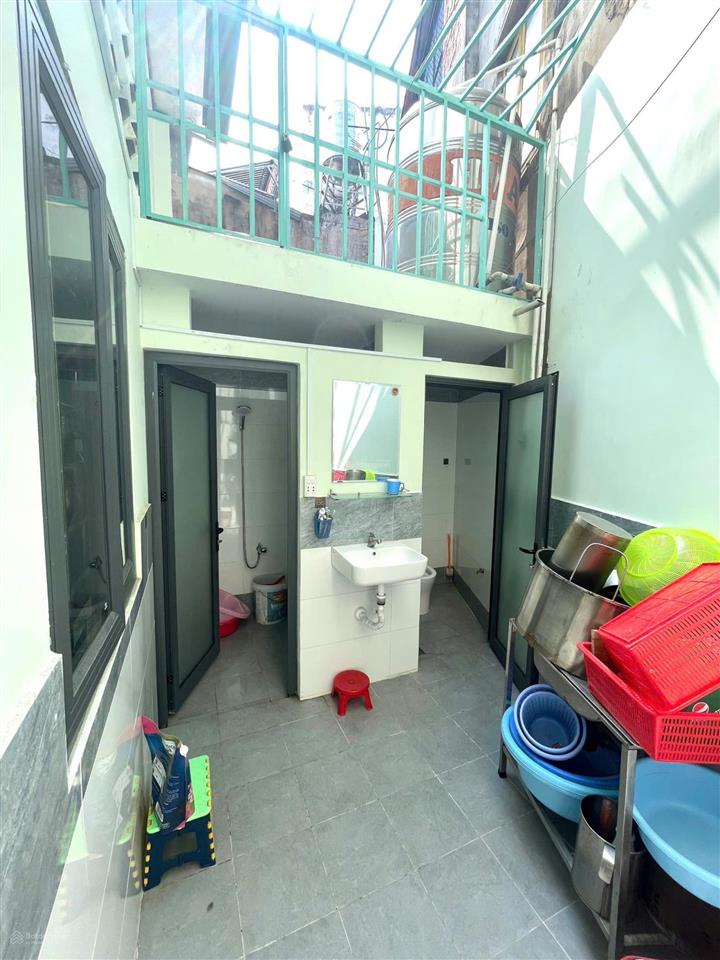 Mặt tiền phạm văn chiêu  kinh doanh đỉnh  (4m x 23m) nhà cấp 4 có gác  vị trí kinh doanh đỉnh