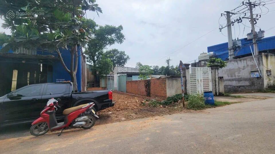 Chủ đang cần bán lô 115m2 đất giá 1,4 tỷ. đ.giồng cát gần bệnh viện xuyên á, sổ hồng riêng