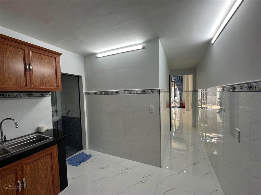Bán nhà quận 12 , hxh , chỉ 3,9 tỷ . nhà đẹp full nội thất .