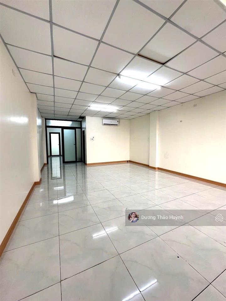 Giảm 3 tỷ  tòa nhà mặt tiền hầm + 7 tầng tô ngọc vân  dòng tiền 80 triệu/tháng  có thang máy
