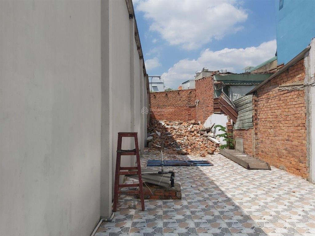 Giáp tân bình  tân phú hẻm xe hơi trường chinh dt khủng 8x25 đht q12 chỉ 11.8 tỷ.