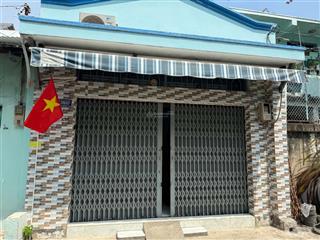 Bán nhà riêng tại 506/61c lạc long quân, 7,5 tỷ, 66,5 m2, giá ưu đãi uy tín