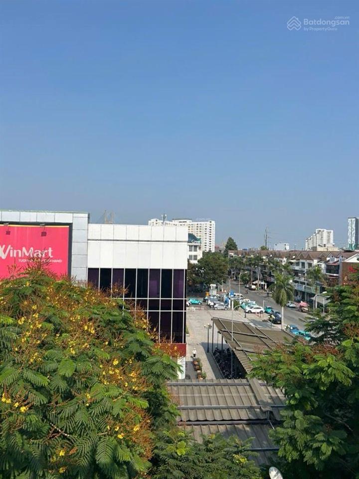 Hàng hiếm q7, trực diện vincom trần trọng cung, 4 tầng 5pn, 5x26m, 130m2, vị trí vàng, 22 tỷ xíu