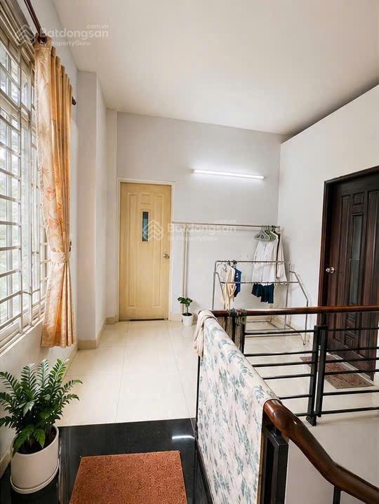 Lý phục man q7, biệt thự 3 tầng 6pn, ngang khủng 8x15m, đường nhựa 8m xe hơi tránh, chỉ 11.85 tỷ