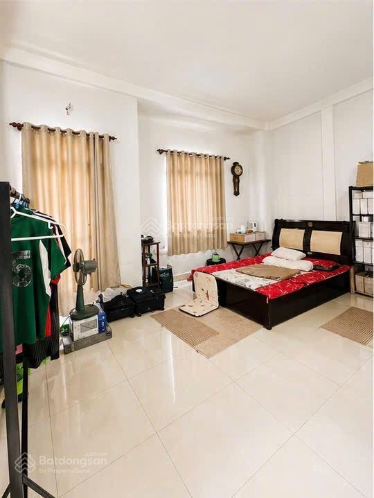 Lý phục man q7, biệt thự 3 tầng 6pn, ngang khủng 8x15m, đường nhựa 8m xe hơi tránh, chỉ 11.85 tỷ