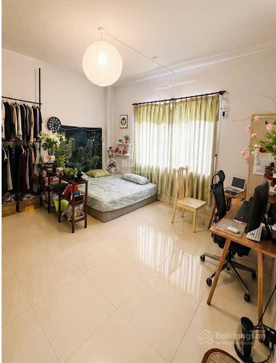 Lý phục man q7, biệt thự 3 tầng 6pn, ngang khủng 8x15m, đường nhựa 8m xe hơi tránh, chỉ 11.85 tỷ