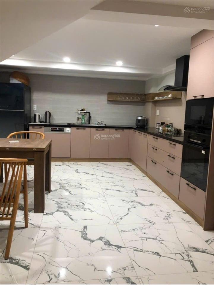Bán nhà đường mai văn vĩnh q7  4 tầng  4.3x15m, nhựa 12m, cách nguyễn thị thập 30m, kdbb