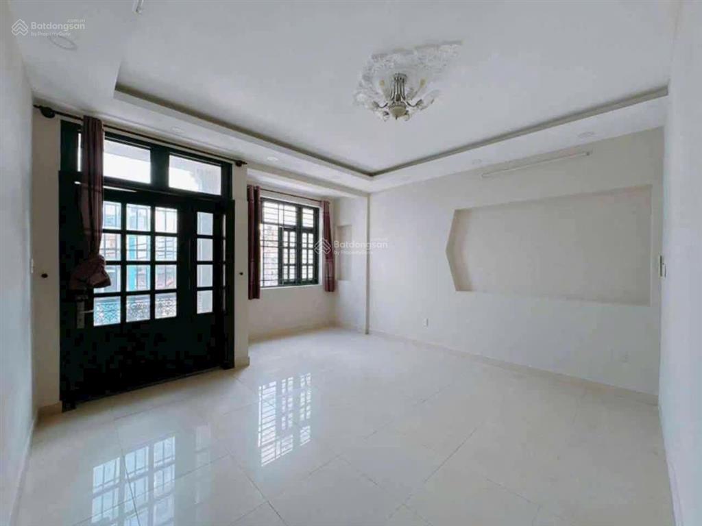 Bán nhà hẻm 6m khu biệt thự kiều đàm quận 7  dt 5x18m, 4 tầng, ô tô ngủ trong nhà, giá chỉ 12,8 tỷ