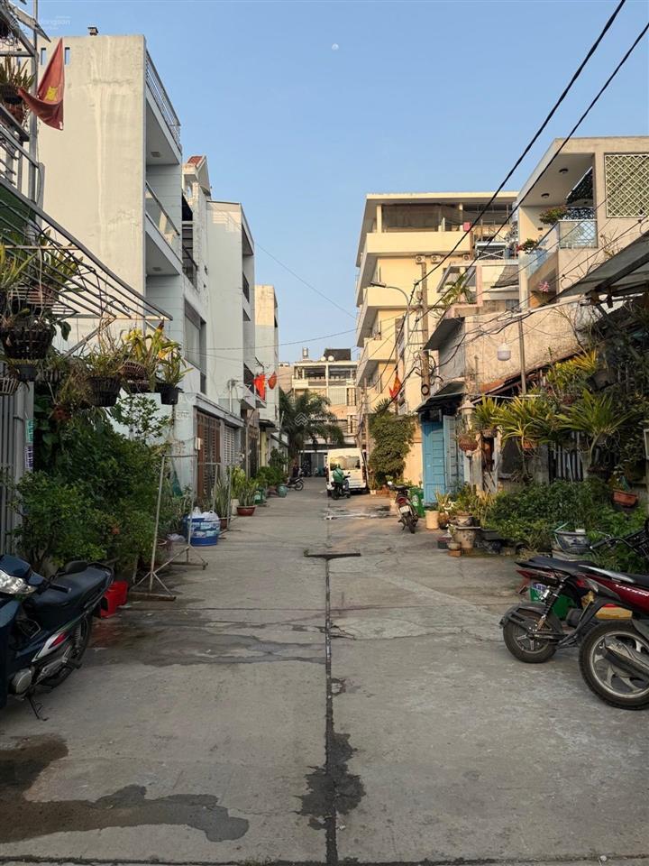 Bán gấp nhà sổ hồng riêng đường ôtô ngay lê trọng tấn gần aeon mall tân phú 10 phút 4 x 18 chỉ 3tỷ3