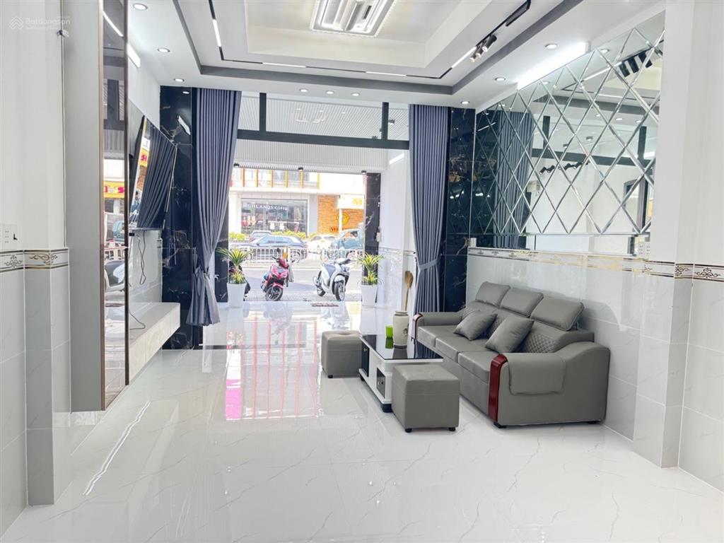 Mặt tiền nguyễn oanh, ngay ngã 4 phan văn trịnguyễn oanh, 4x20, 4 tầng, 19.8tỷ