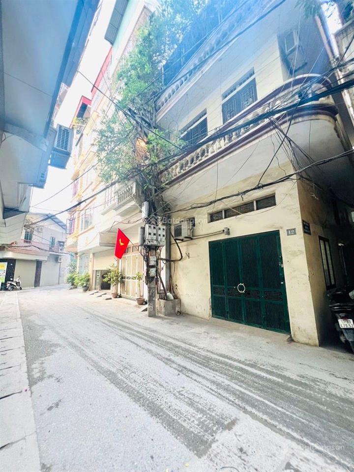Chủ ngộp thở giảm sâu 3 tỷ  nhà ba đình 140m2 lô góc 3 thoáng, ô tô vào nhà, giảm sâu còn 25 tỷ