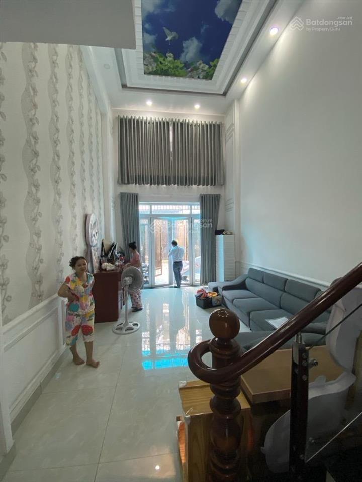 Nhà hiếm thạnh xuân 33 quận 12  nhỉnh 5 tỷ  dt66m2  chỉ 90tr/m2  đường 8m 2 ô tô tránh