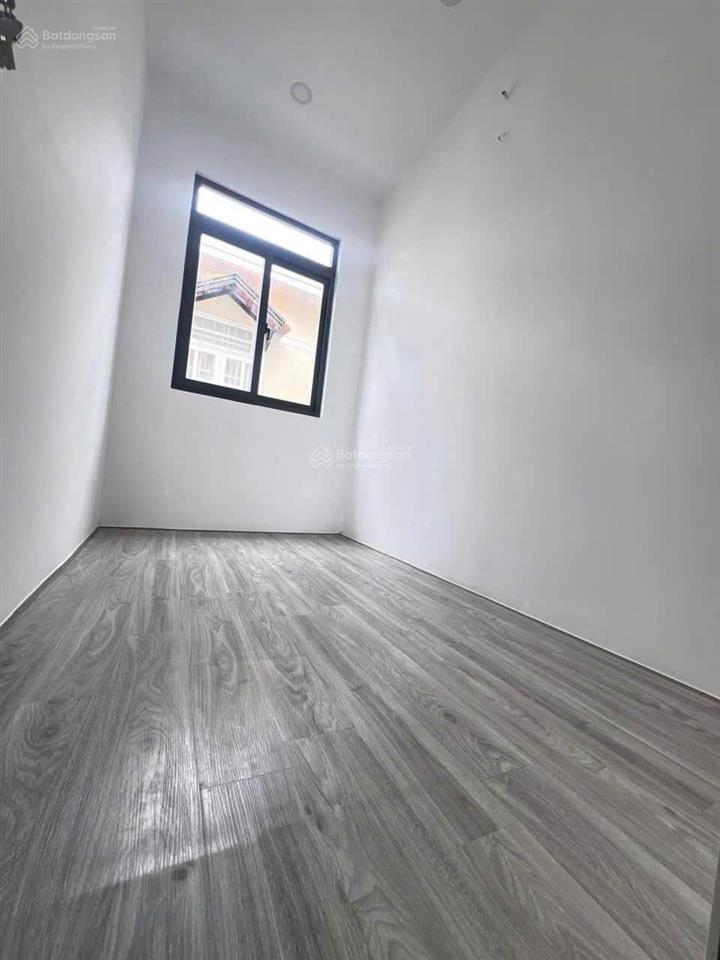 Nhà mới hẽm ,huỳnh tấn phát ,nhà bè