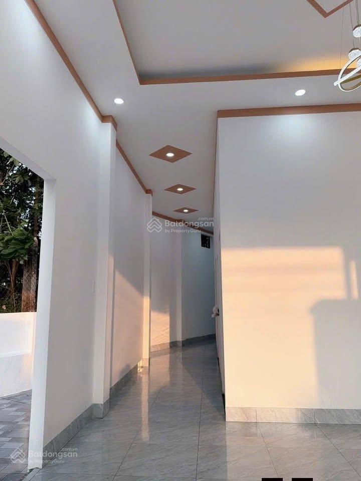 Bán nhà 5x30= 150m2 đường trung lập, giá 1 tỷ 200 triệu, sổ hồng riêng