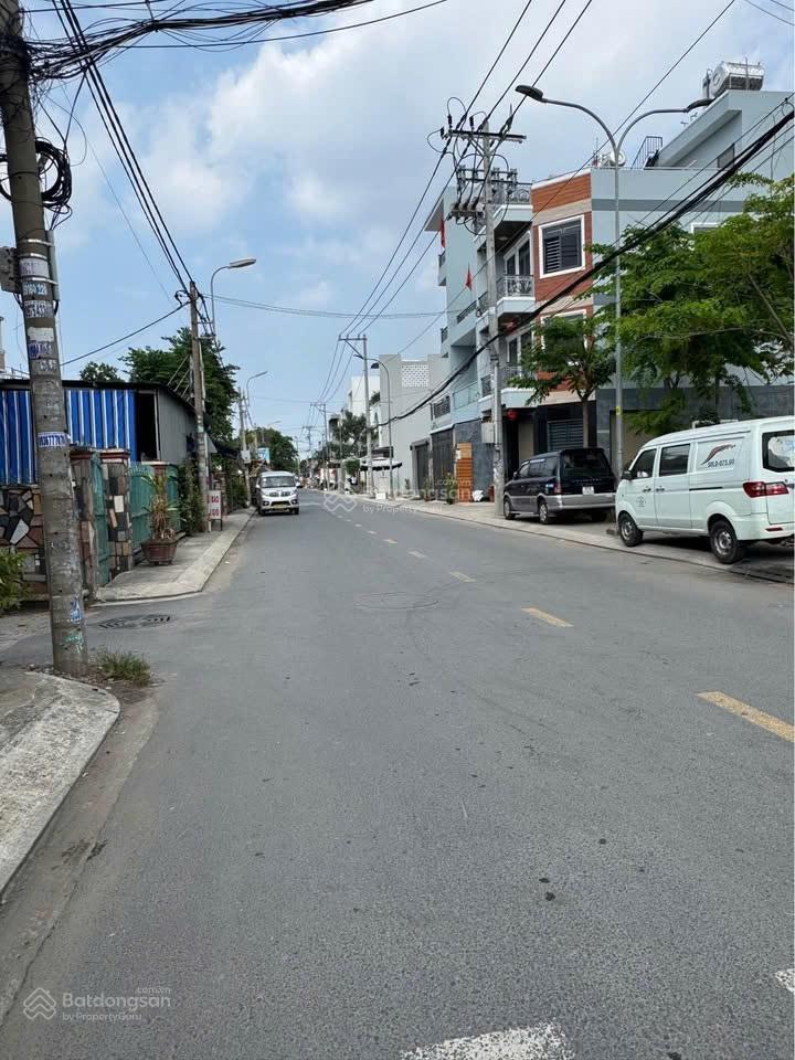 Nhà đẹp 4x10m= 40m2 giá 1 tỷ 3 tại song hành, tân hiệp, sổ hồng riêng