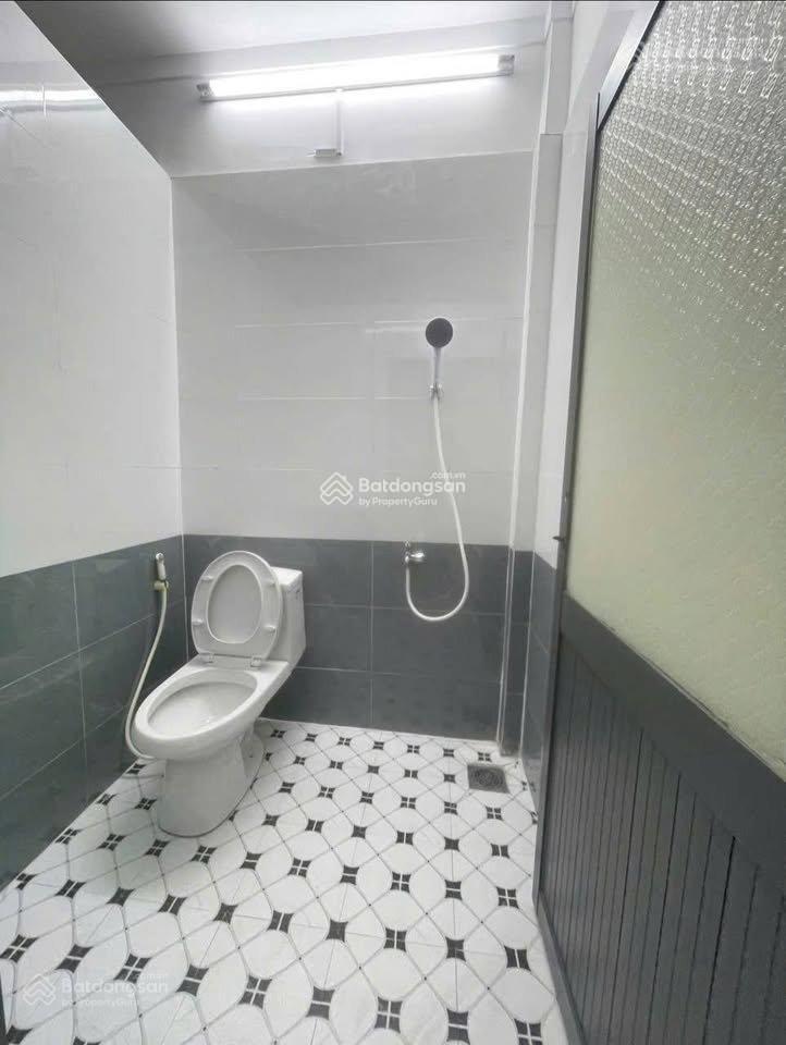 Nhà mặt tiền kinh doanh 5x30m=150m2, trần quang đạo, giá 1 tỷ 180 triệu, sổ riêng