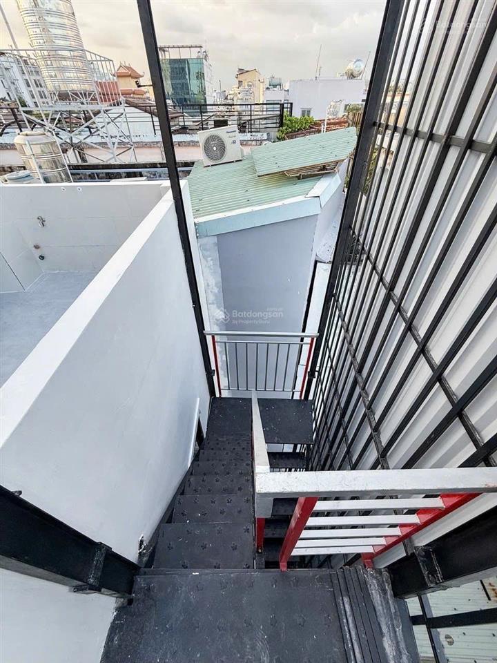 Bán tòa chdv 12 phòng ngay nguyễn văn trỗi q phú nhuận, 5,3x17m, hdt 1.3 tỷ/năm nhỉnh 18t